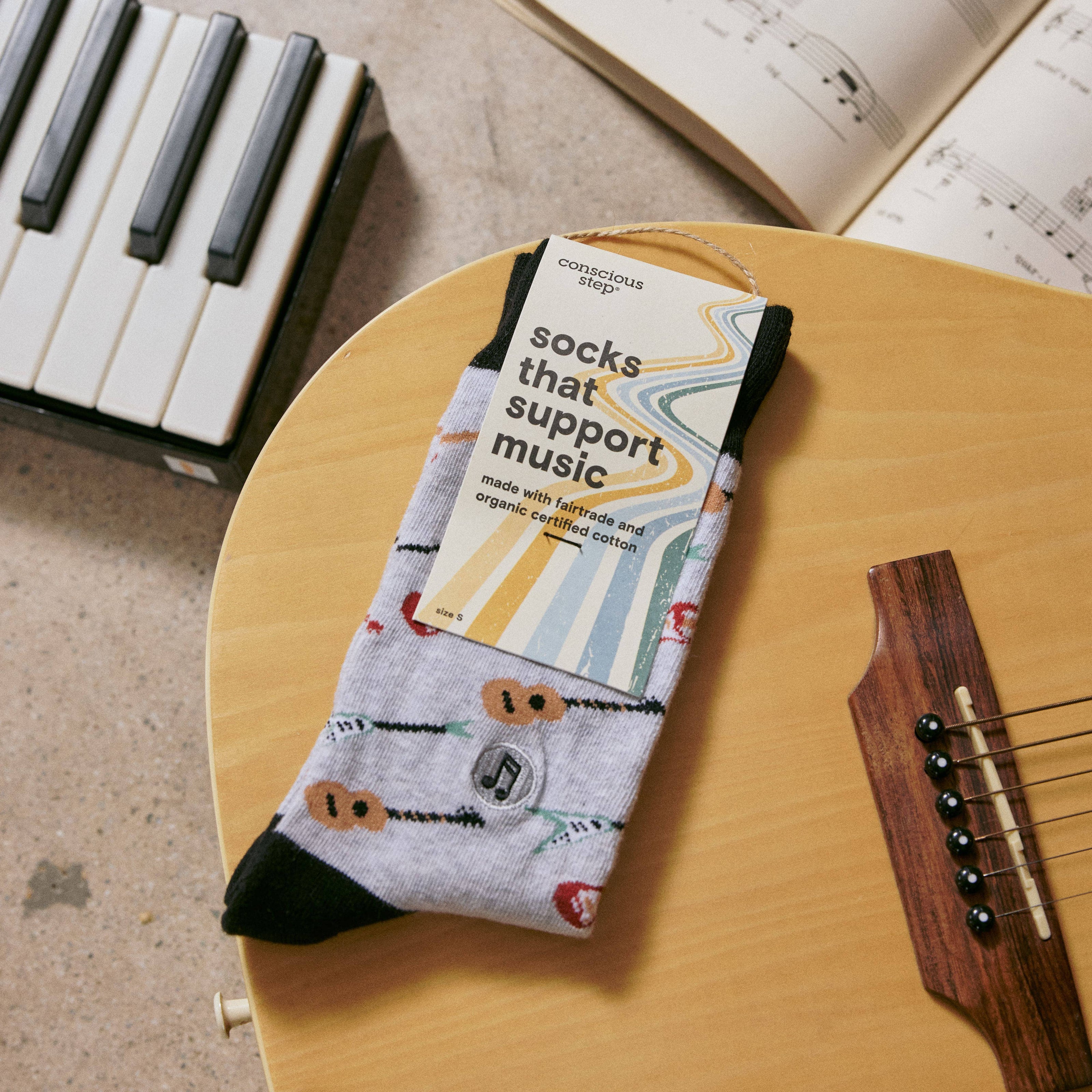 Socks that Support Music: Gray Guitars