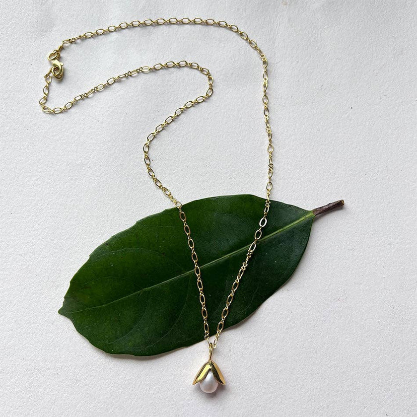 Acorn Pearl Necklace - Brass