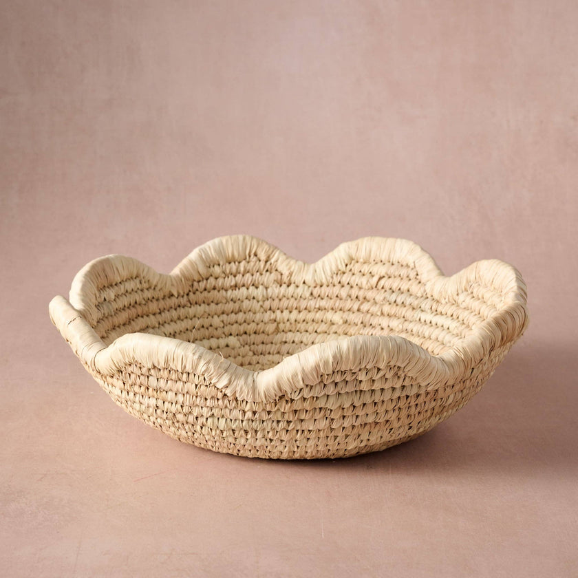 Seba Scalloped Palm Leaf Basket