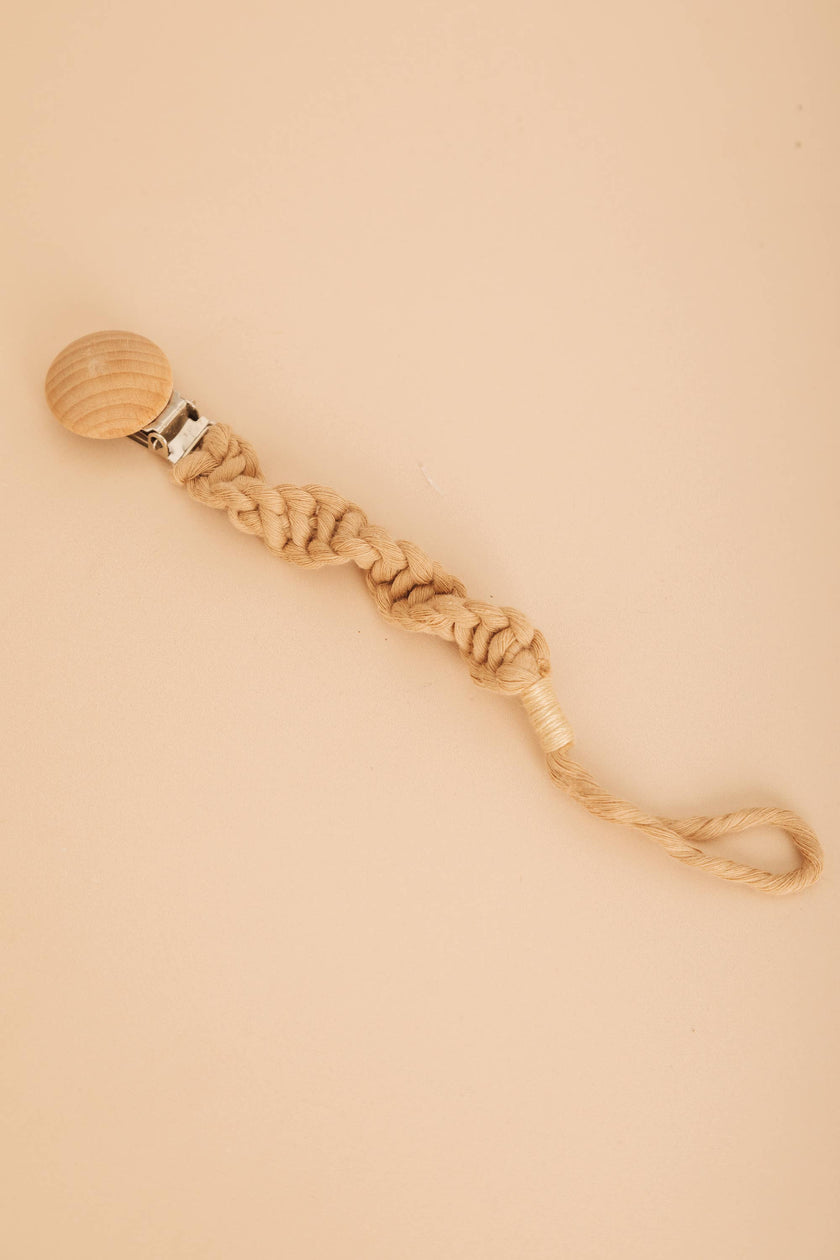 Macrame Paci Clip: Taupe