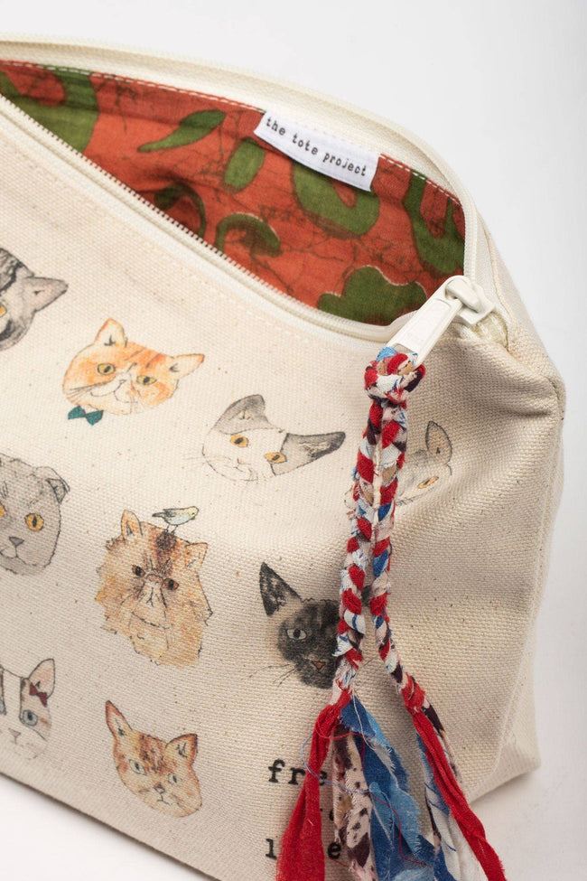 Free To Love Pouch (Cats)