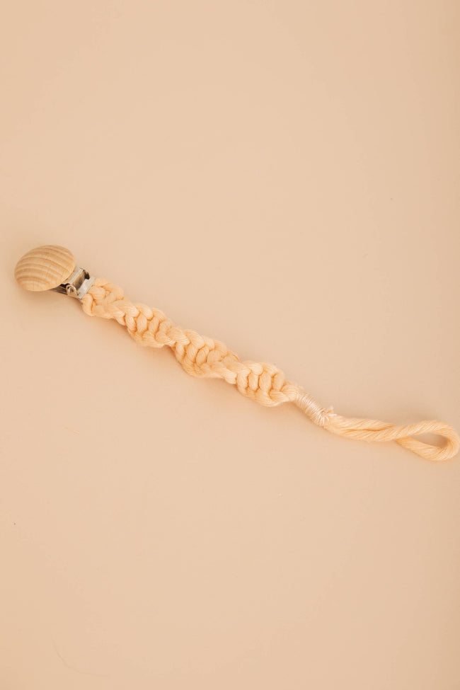 Macrame Paci Clip: Pink