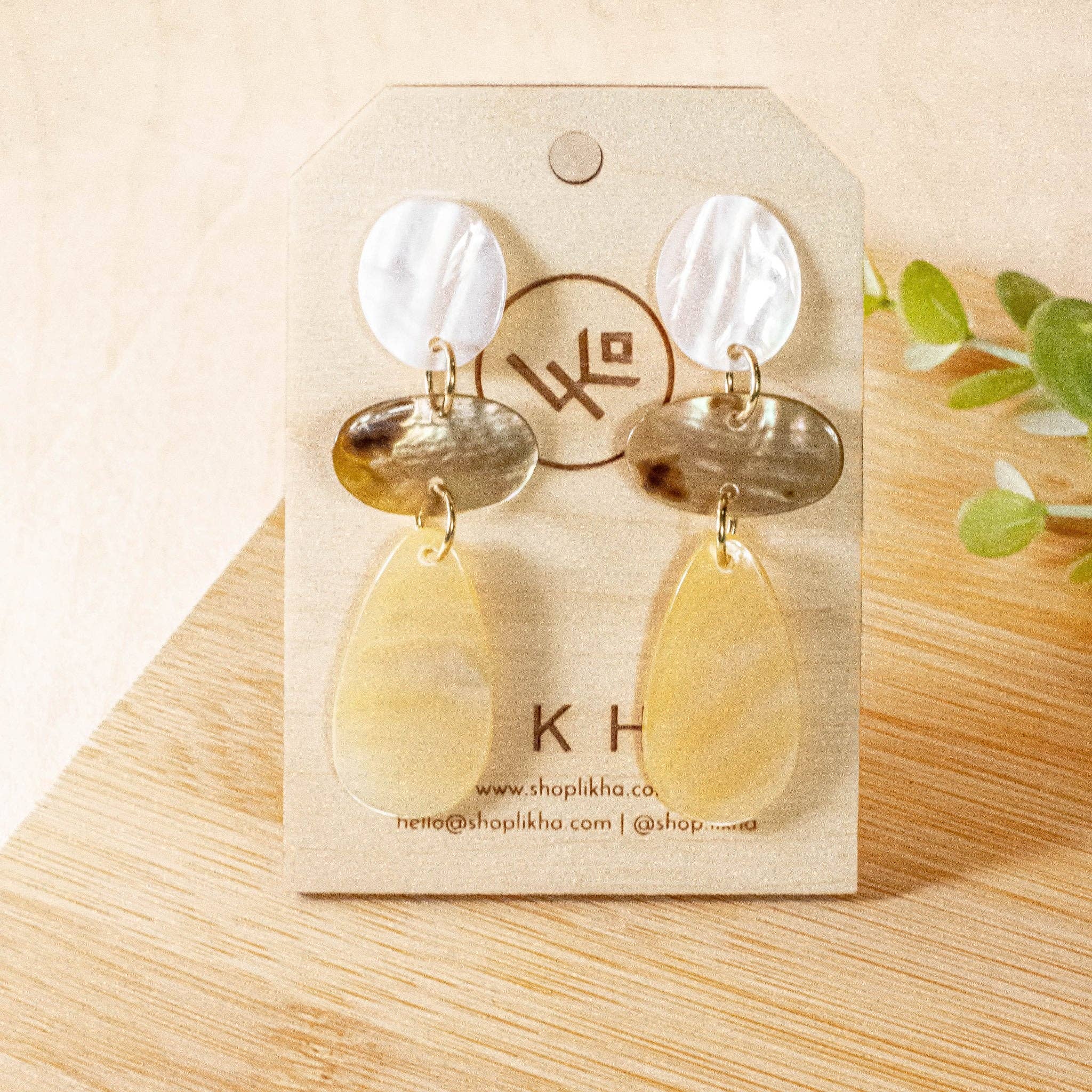 Mother of Pearl Tricolor Dangle Earrings