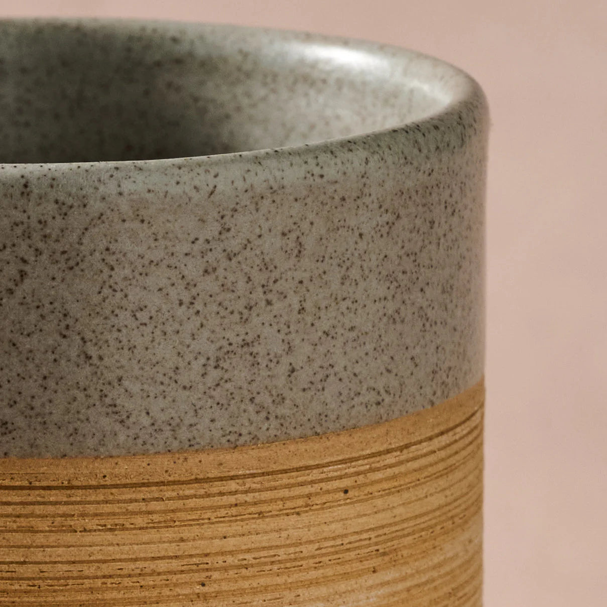 Kaksa Etched Ceramic Mug - Gray