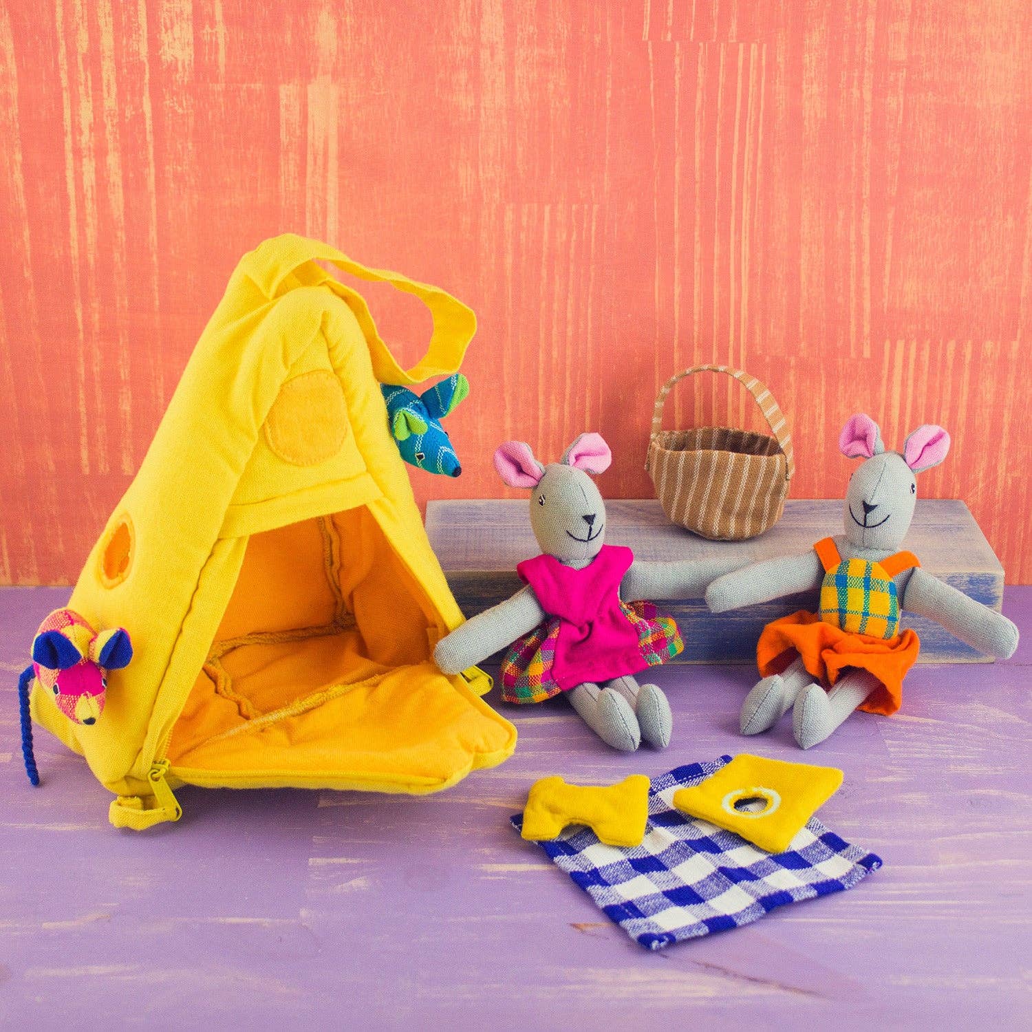 Playhouse: Mouse Picnic