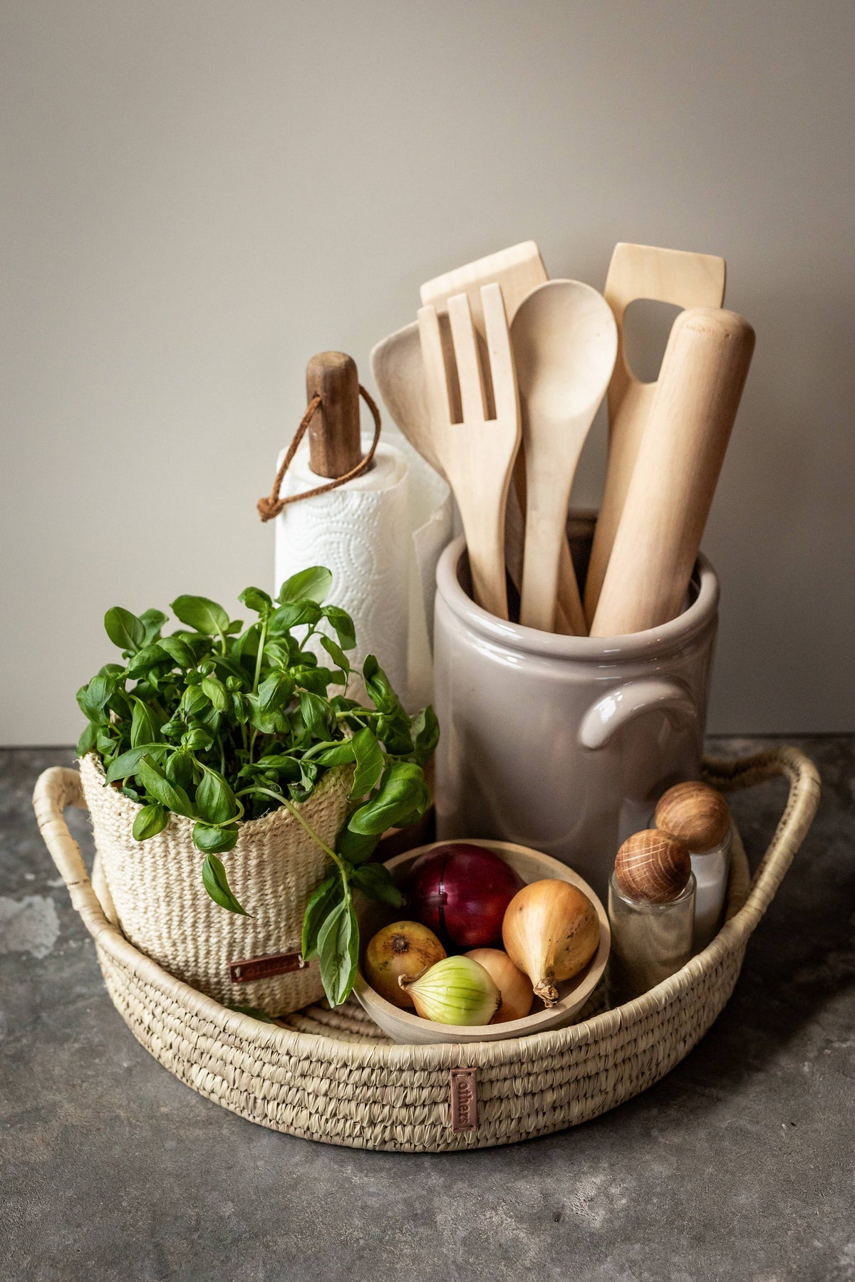 Round Leaf Tray with Handles