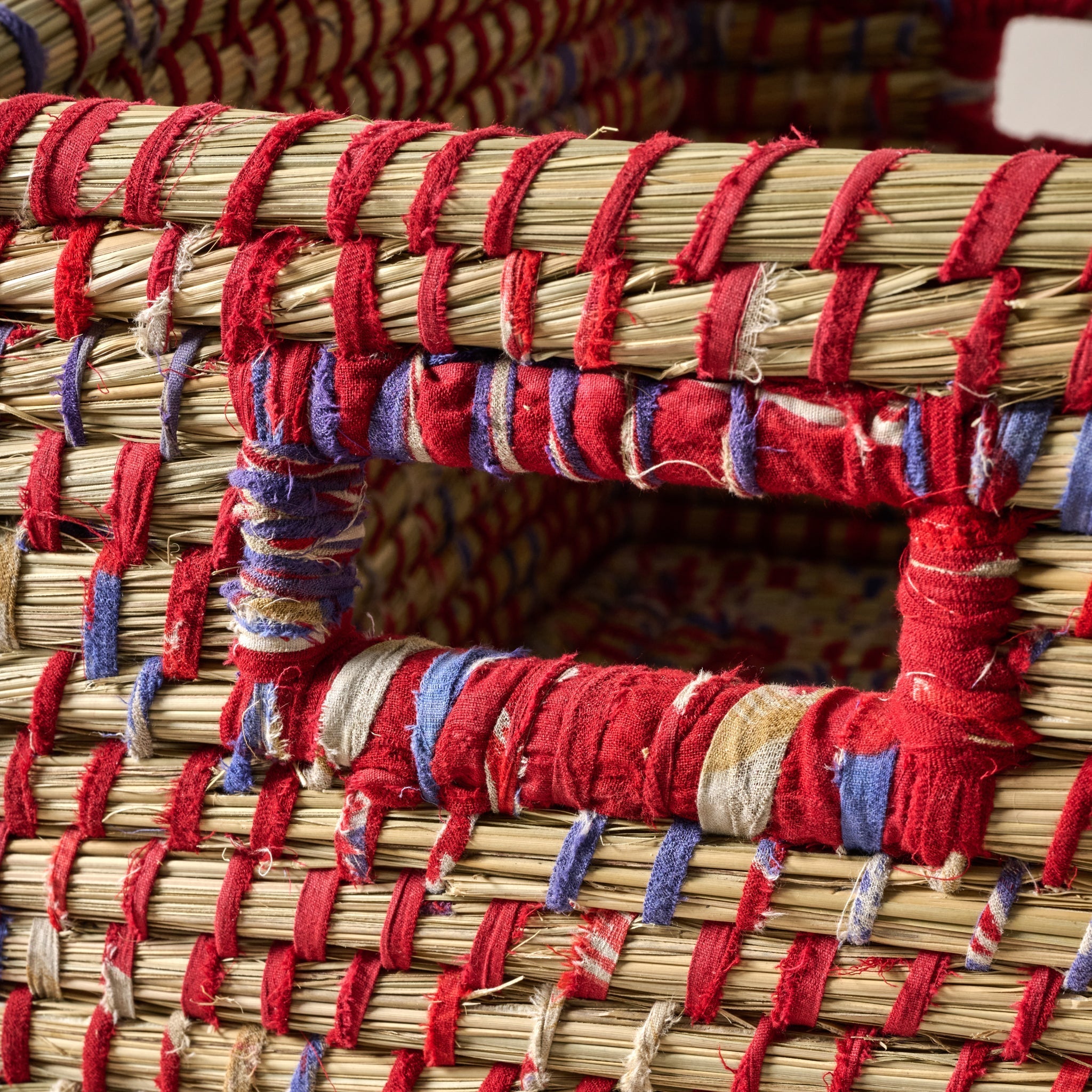 Lidded Sari Storage Basket 10.5H