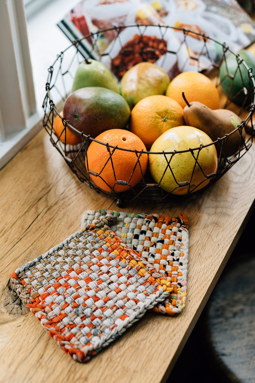 Village Sari Hot Mats