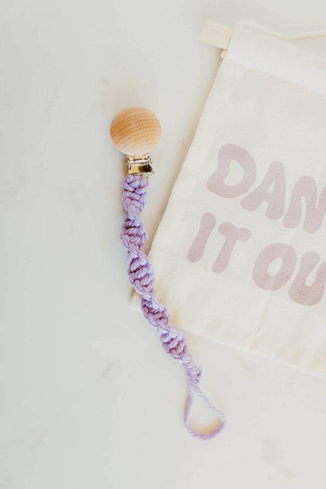 Macrame Paci Clip: Violet
