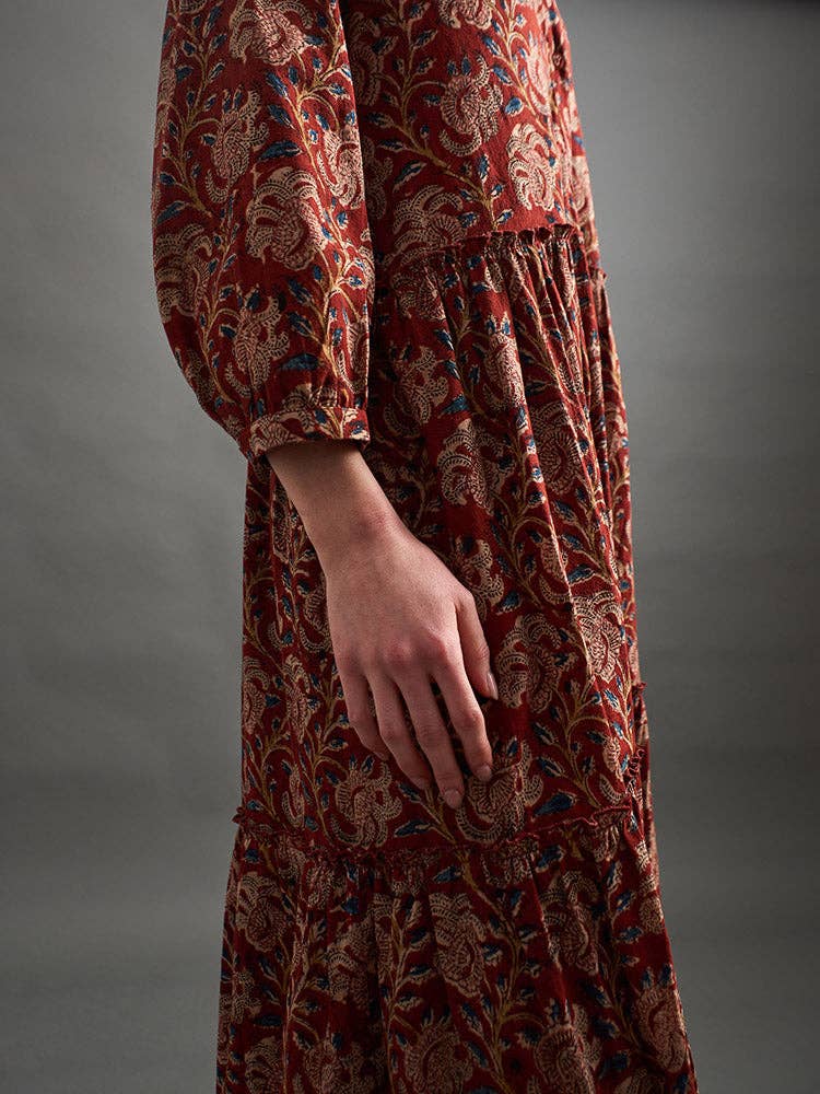 Britta Long Sleeve Tiered Dress Red Floral: Red Floral / L