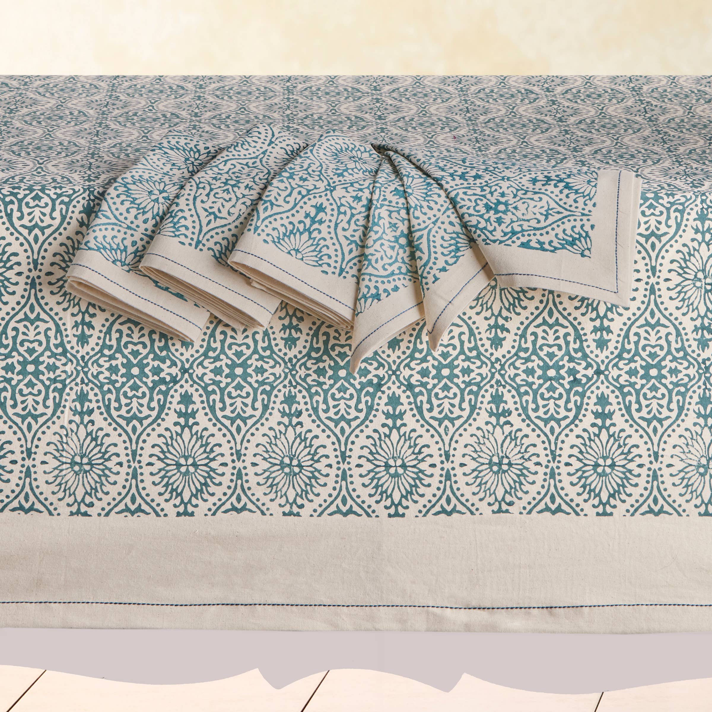 MOTIFS FOG Cotton Tablecloth: 60