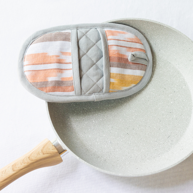 Double-Ended Oval Pot Holder: Slate