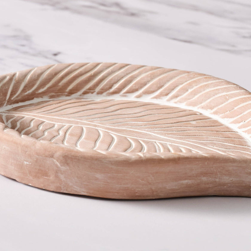 Pama Terracotta Leaf Bird Feeder