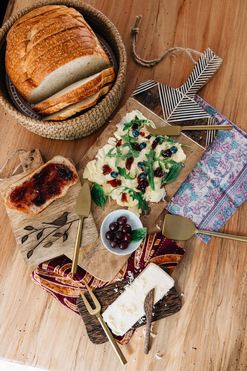 Clean Lines Cheese Serving Set