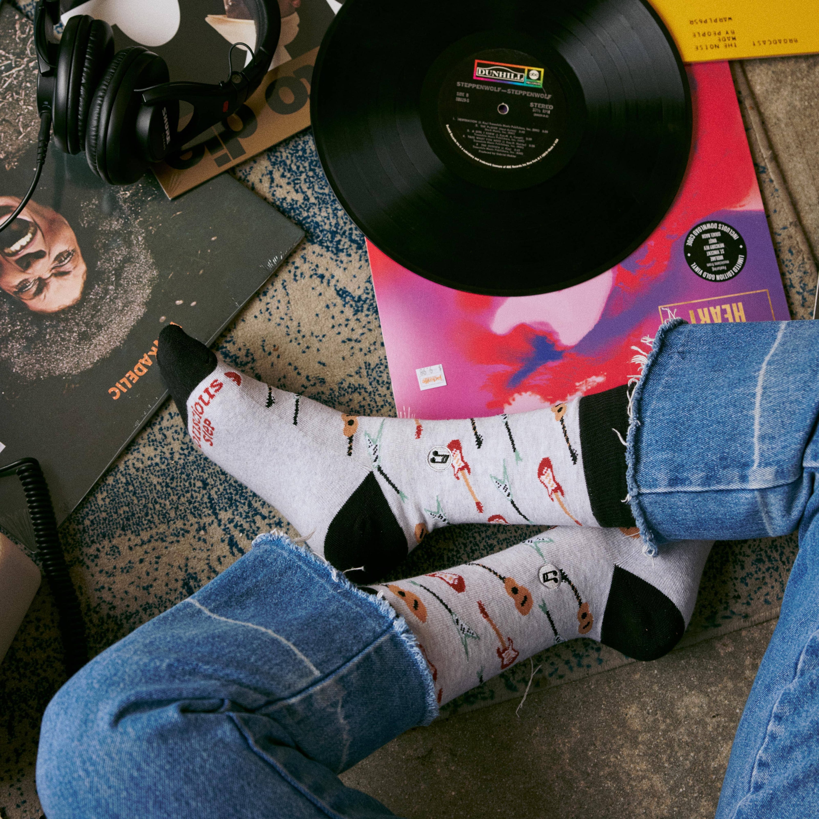 Socks that Support Music: Gray Guitars
