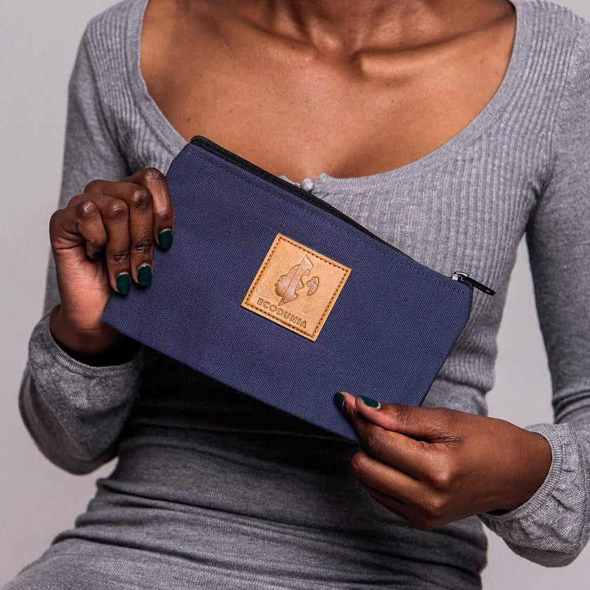 Canvas Pochi Pouch with Zipper – Elegant Evening Clutch Bag: Pale Blue