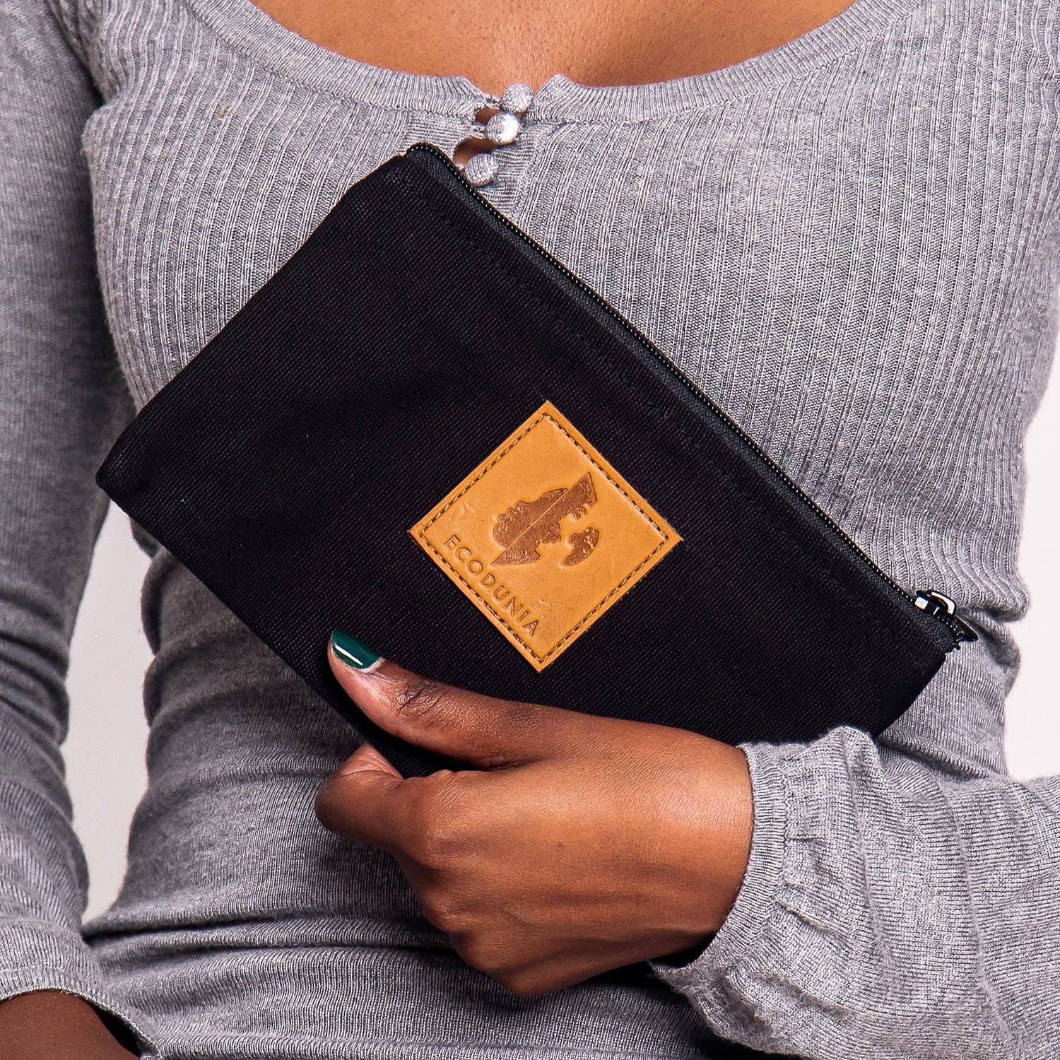 Canvas Pochi Pouch with Zipper – Elegant Evening Clutch Bag: Pale Blue