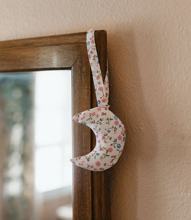 Aaram Crescent Moon Sachet - Lavender Scented