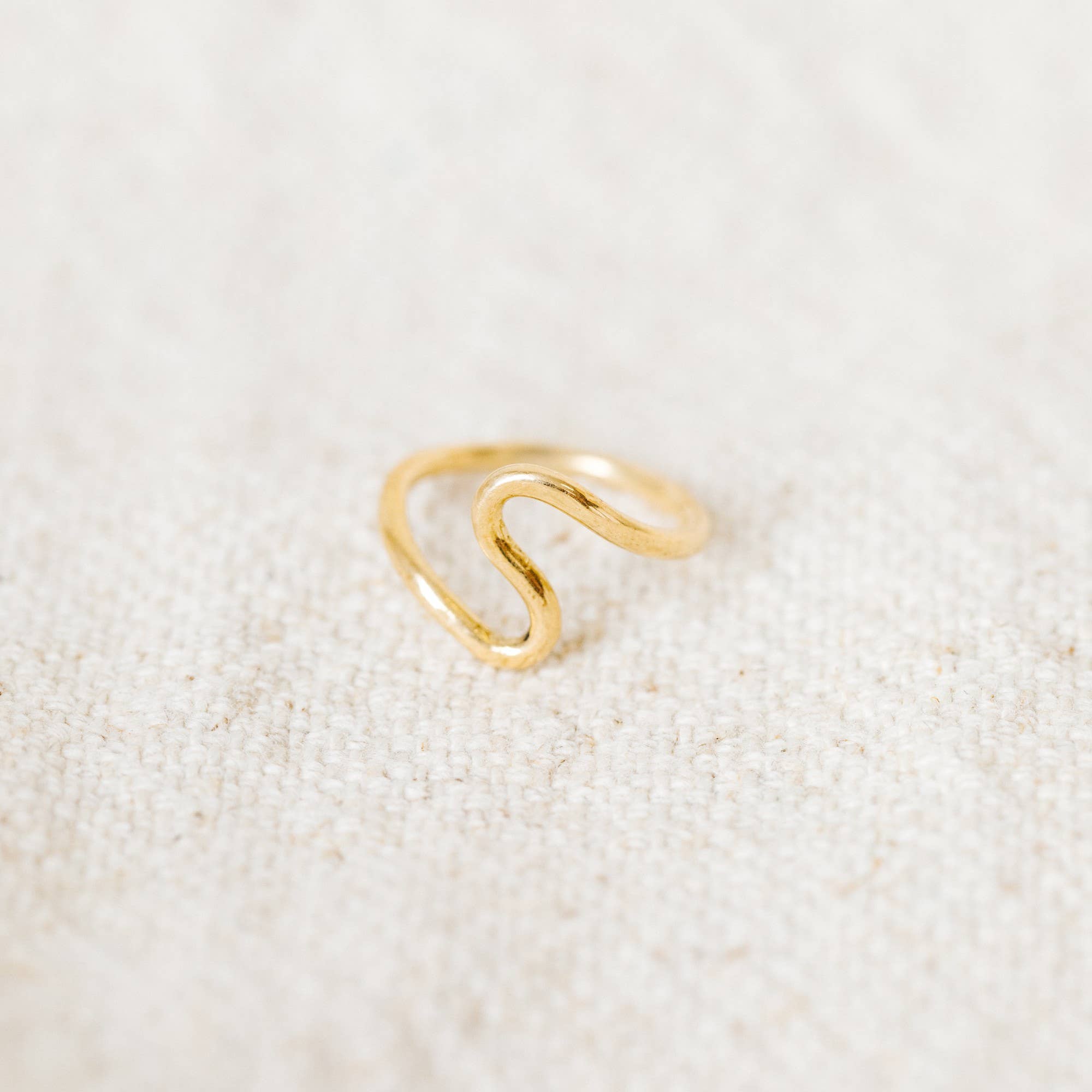 Playful Squiggle Brass Band Ring