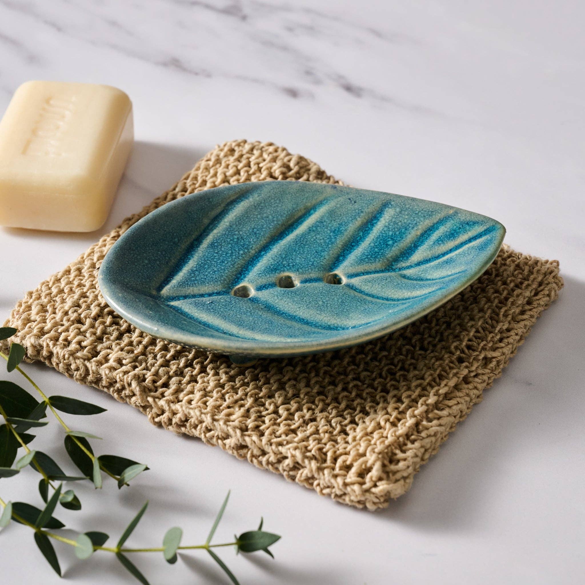Geela Ceramic Leaf Soap Dish