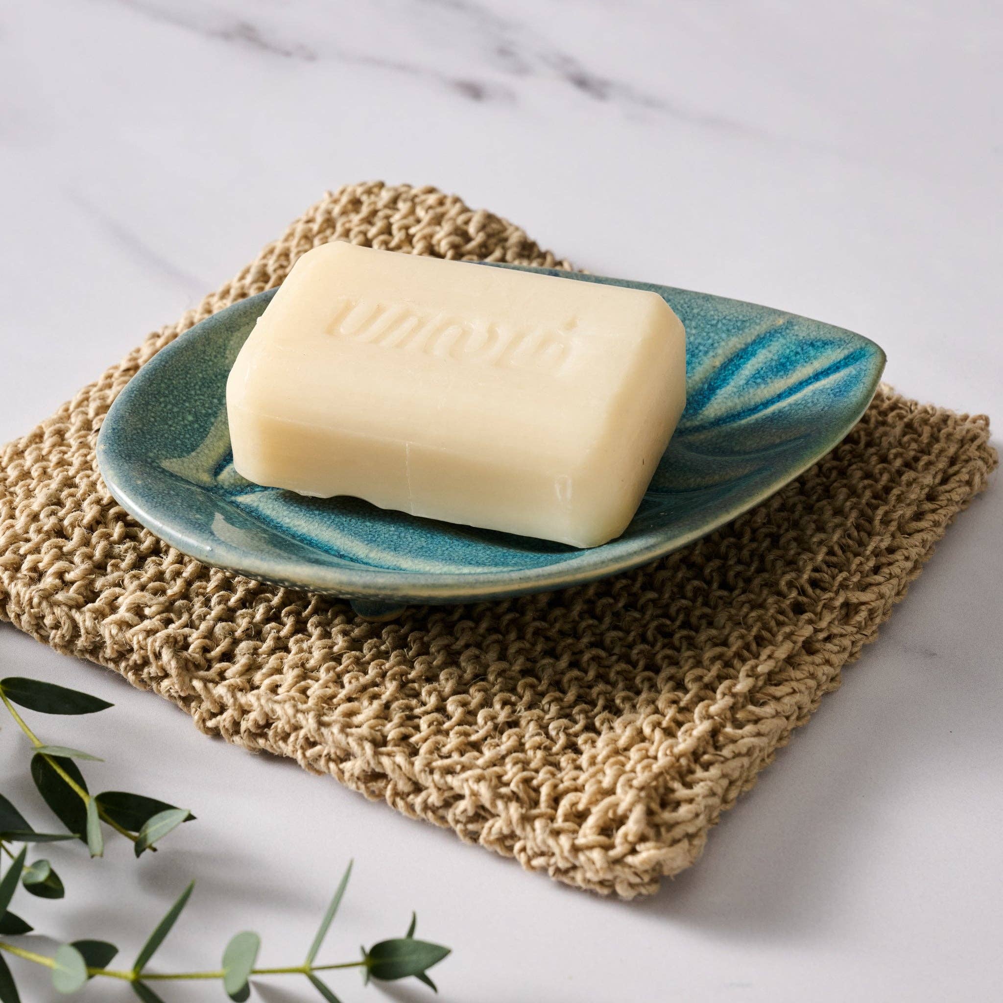 Geela Ceramic Leaf Soap Dish