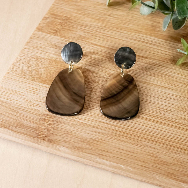 Black Stud Earrings - Mother of Pearl